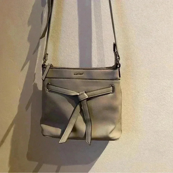 Nine West Gray Crossbody Bag - Vegan Leather, Excellent Condition - Picture 11 of 12